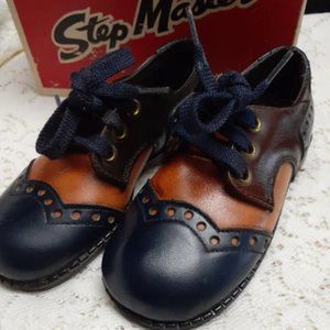 Vintage Step Master child size 8 leather saddle shoes two tone old stock